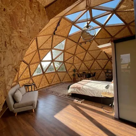 Holiday home Miradomos Glamping Rural Lodares de Osma