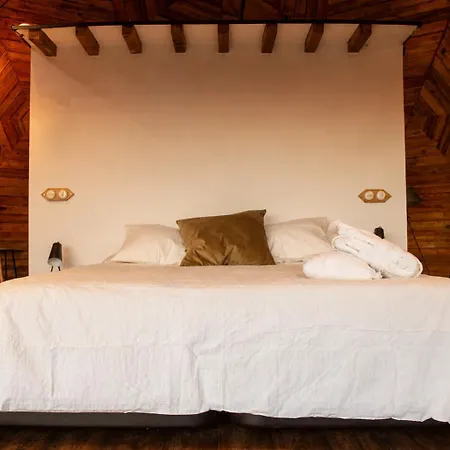 Miradomos Glamping Rural Hotel *