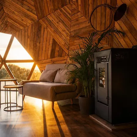 Hotel Miradomos Glamping Rural Lodares de Osma