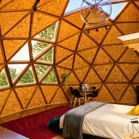 Miradomos Glamping Rural Hotel Lodares de Osma